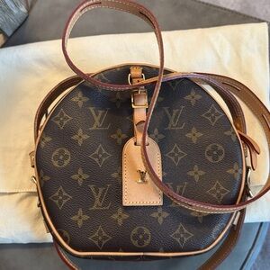 Authentic 100% Louis Vuitton Boite Souple Chapeau MM